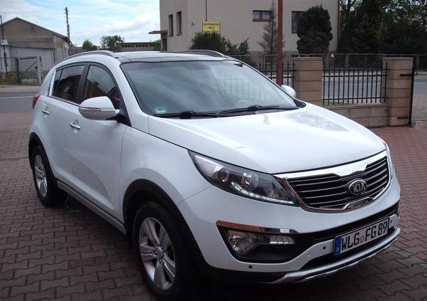 Kia Sportage cena 47990 przebieg: 164000, rok produkcji 2013 z Supraśl małe 137